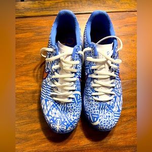 Youth size 4.5 CR7 Indoor Soccer Shoes